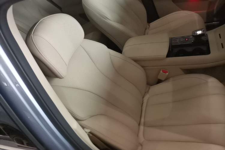 Used Hima AITO M7 2024 1.5T Intelligent Driving Rear-Drive Max Edition 5 Seats Right Front Seat