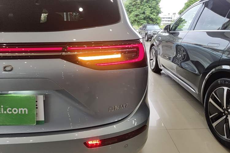 Used Hima AITO M7 2024 1.5T Intelligent Driving Rear-Drive Ultra Version 6 Seats Right Rear Taillight
