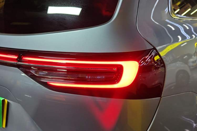 Used Hima AITO M7 2024 1.5T Rear-Drive Plus Version 6 Seats Right Rear Taillight