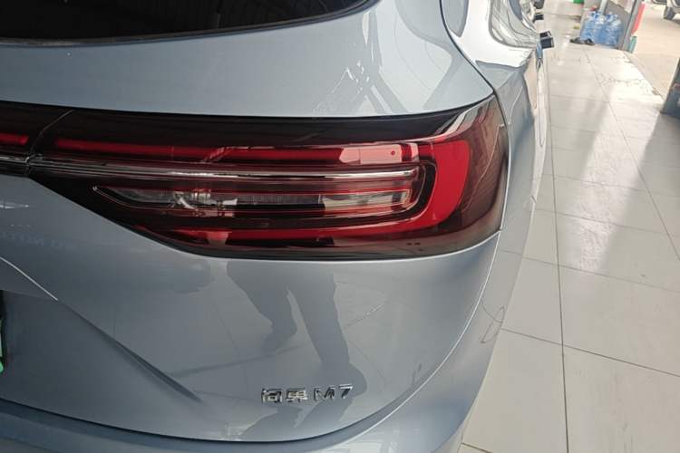 Used Hima AITO M7 2024 1.5T Intelligent Drive 4x4 Max Edition 6 Seats Right Rear Taillight