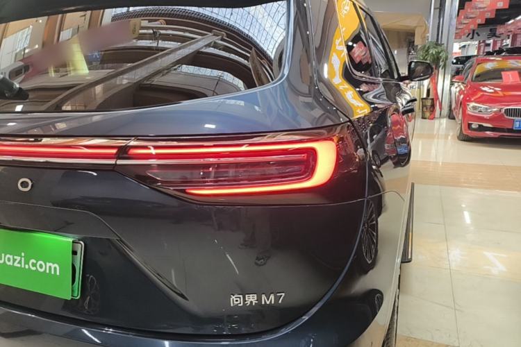 Used Hima AITO M7 2024 1.5T Intelligent Driving All-Wheel Drive Pro Version 5 Seats Ternary Lithium Battery Right Rear Taillight