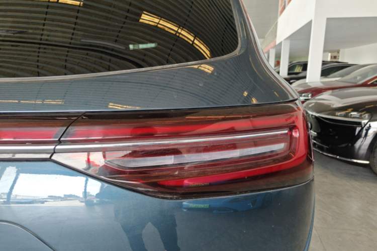 Used Hima AITO M7 2024 1.5T Intelligent Driving 4WD Max Edition 5 Seats Right Rear Taillight