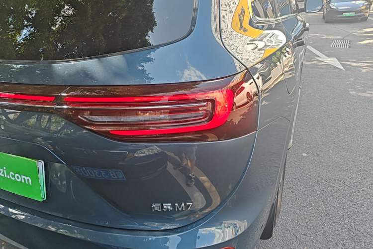 Used Hima AITO M7 2024 1.5T Intelligent Drive 4WD Ultra Version 5 Seats Right Rear Taillight