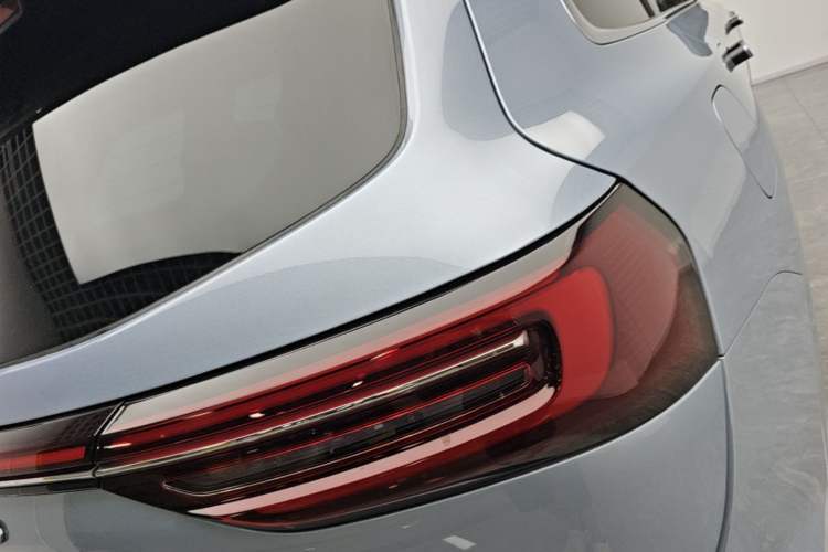 Used Hima AITO M7 2024 1.5T Intelligent Driving 4WD Pro Edition 5 Seats Right Rear Taillight