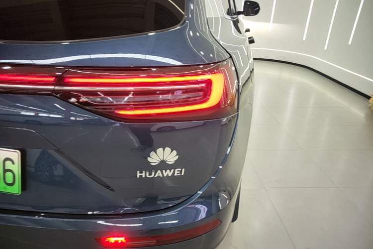 Used Hima AITO M7 2024 1.5T Intelligent Drive Rear-Drive Ultra Version 5 Seats Right Rear Taillight