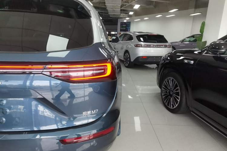 Used Hima AITO M7 2024 1.5T Intelligent Drive 4WD Ultra Version 5 Seats Right Rear Taillight