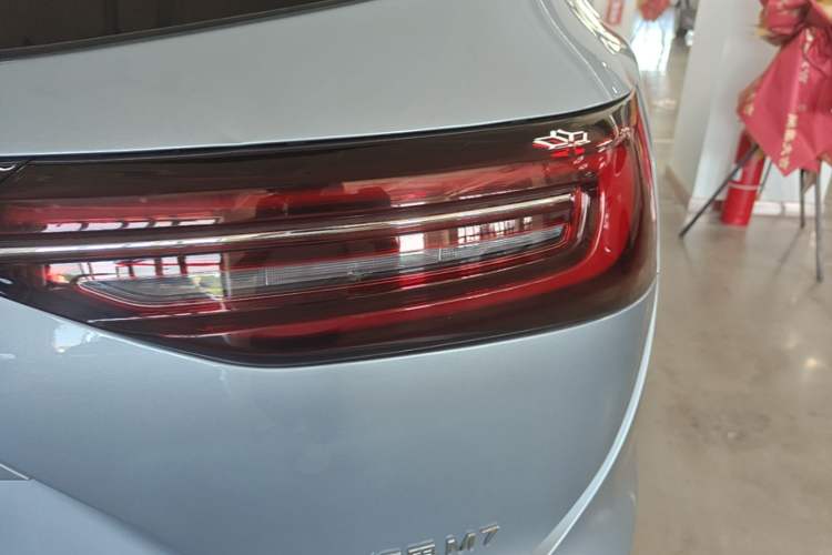 Used Hima AITO M7 2024 1.5T Intelligent Driving 4WD Max Edition 5 Seats Right Rear Taillight