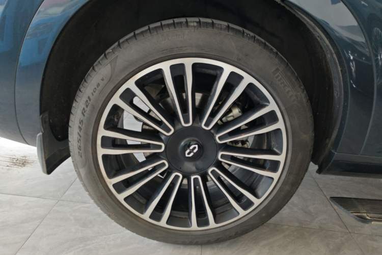 Used Hima AITO M7 2024 1.5T Intelligent Driving 4WD Max Edition 5 Seats Right Rear Wheel Hub