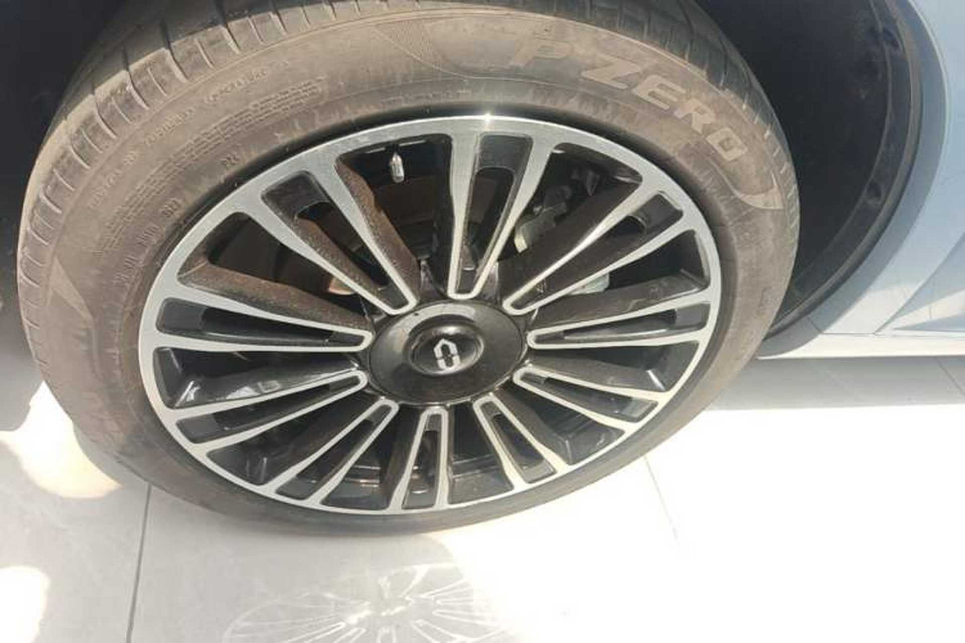 Used Hima AITO M7 2024 1.5T Intelligent Driving 4WD Max Edition 5 Seats Right Rear Wheel Hub