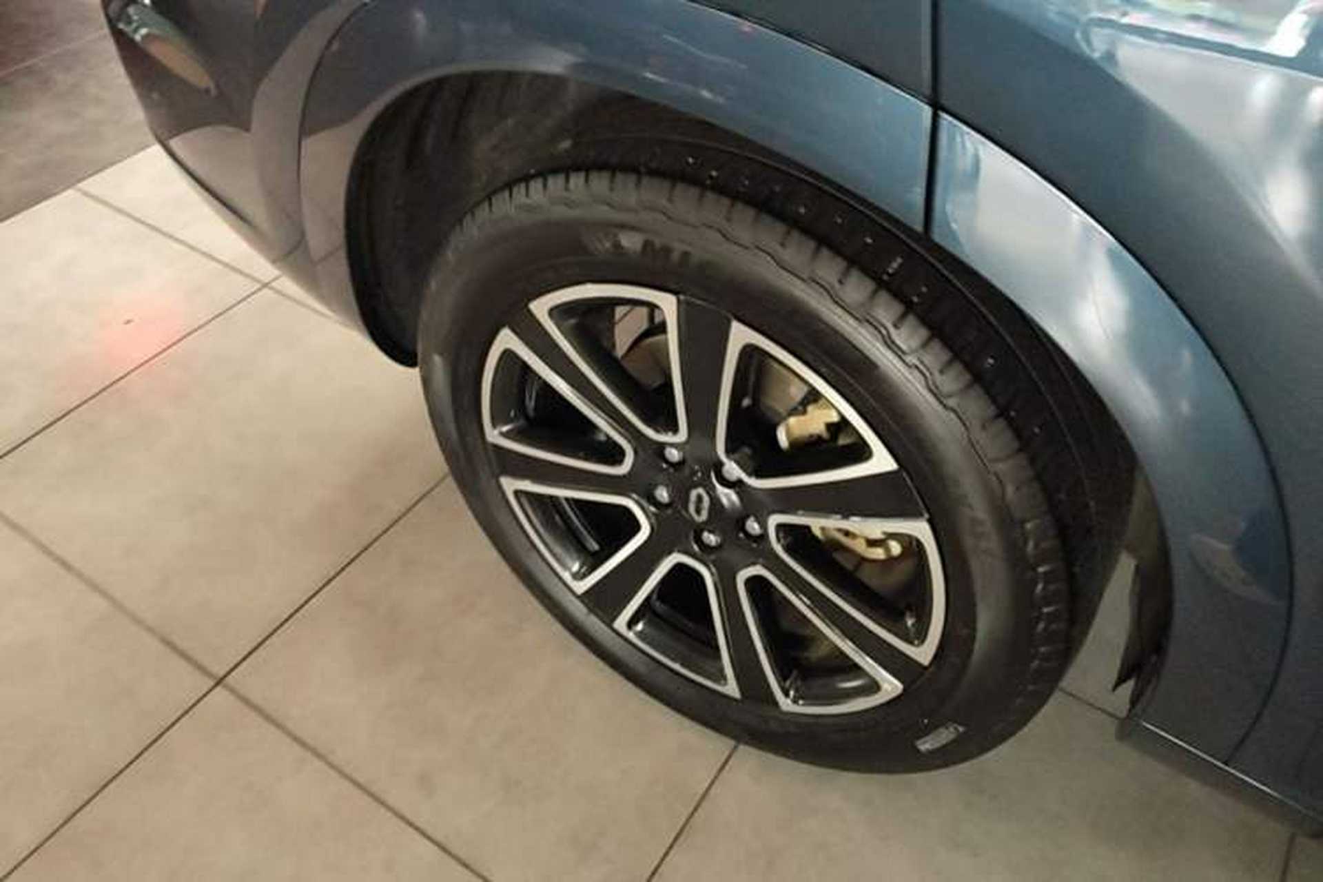 Used Hima AITO M7 2024 1.5T Intelligent Driving 4WD Ultra Version 6 Seats Right Rear Wheel Hub