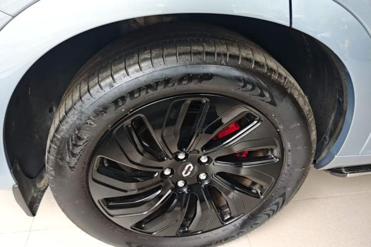 Used Hima AITO M7 2024 1.5T Intelligent Driving 4WD Max Edition 5 Seats Right Rear Wheel Hub