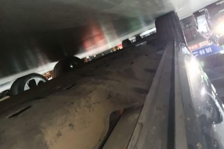 Used Hima AITO M7 2024 1.5T Intelligent Drive Rear-Drive Ultra Version 5 Seats Right Side Sill