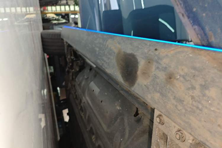 Used Hima AITO M7 2024 1.5T Intelligent Drive 4WD Ultra Version 5 Seats Right Side Sill