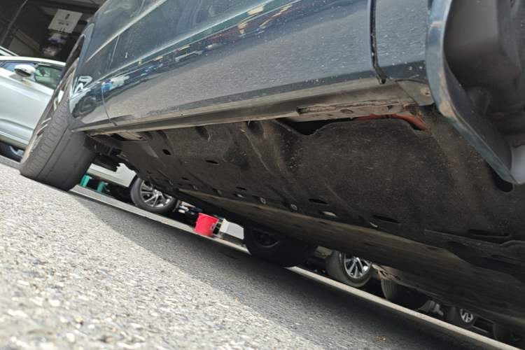 Used Hima AITO M7 2024 1.5T Intelligent Drive Rear-Drive Ultra Version 5 Seats Right Side Sill