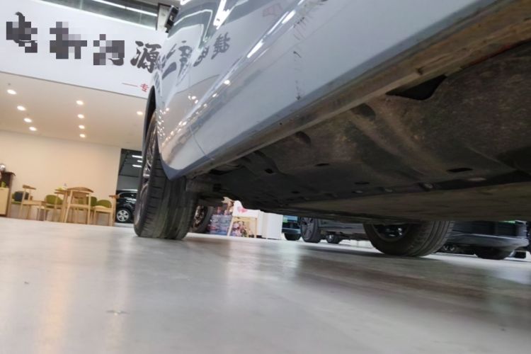 Used Hima AITO M7 2024 1.5T Intelligent Driving 4WD Max Edition 5 Seats Right Side Sill