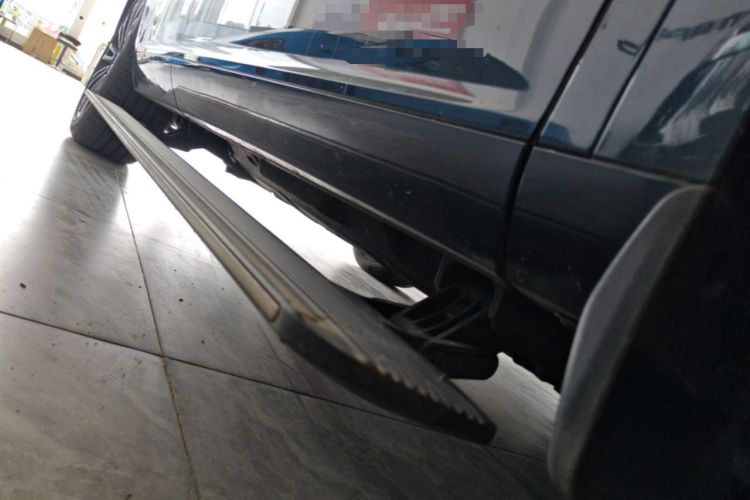 Used Hima AITO M7 2024 1.5T Intelligent Driving 4WD Max Edition 5 Seats Right Side Sill