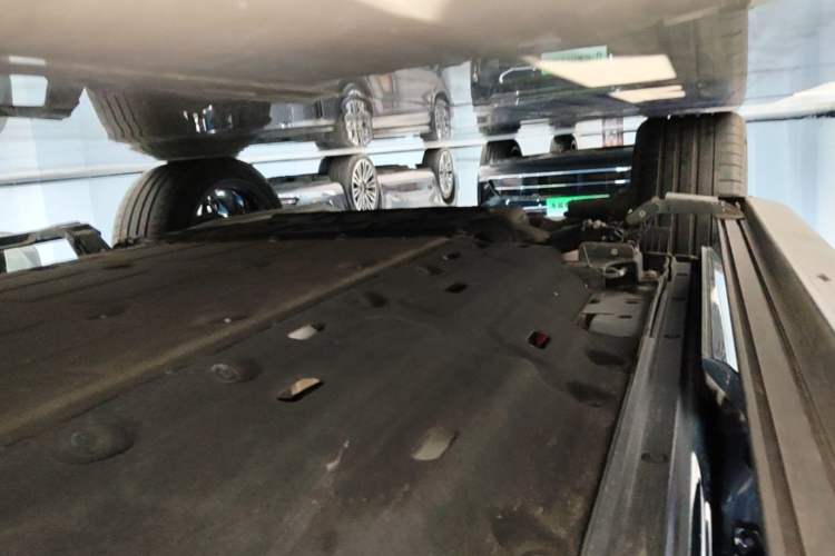 Used Hima AITO M7 2024 1.5T Intelligent Drive 4WD Ultra Version 5 Seats Right Side Sill