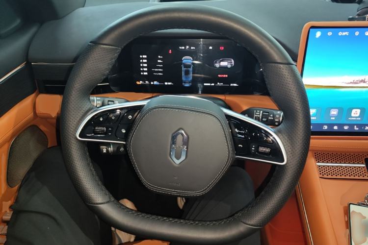 Used Hima AITO M7 2024 1.5T Intelligent Driving Rear-Drive Ultra Version 6 Seats Steering Wheel