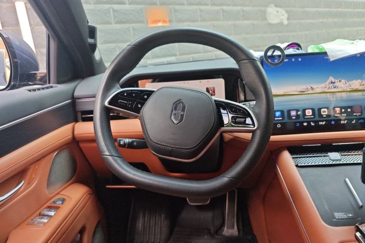 Used Hima AITO M7 2024 1.5T Intelligent Drive Rear-Drive Ultra Version 5 Seats Steering Wheel
