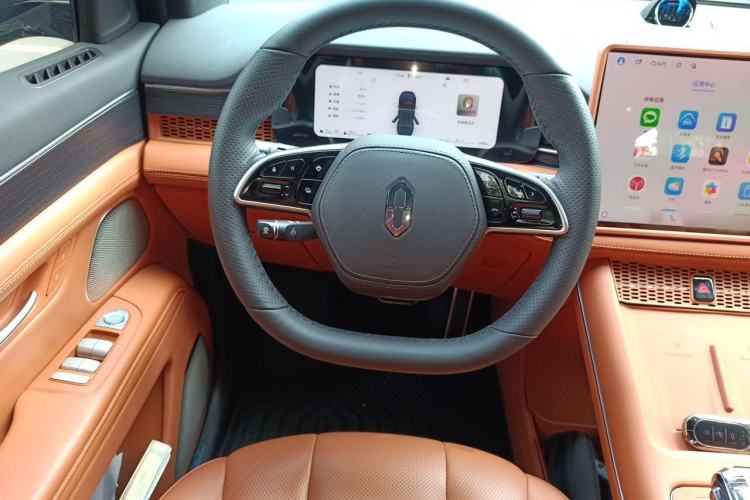 Used Hima AITO M7 2024 1.5T Intelligent Driving Rear-Drive Ultra Version 6 Seats Steering Wheel