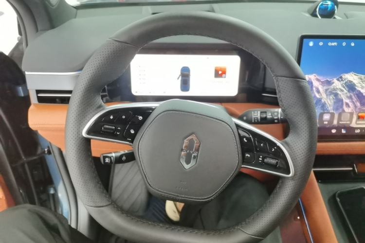 Used Hima AITO M7 2024 1.5T Intelligent Driving Rear-Drive Ultra Version 6 Seats Steering Wheel