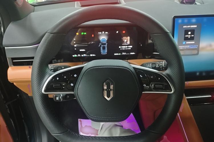 Used Hima AITO M7 2024 1.5T Intelligent Drive Rear-Drive Ultra Version 5 Seats Steering Wheel