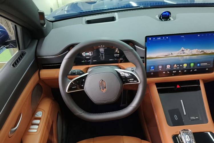 Used Hima AITO M7 2024 1.5T Intelligent Drive Rear-Drive Ultra Version 5 Seats Steering Wheel