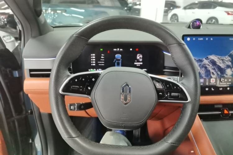 Used Hima AITO M7 2024 1.5T Intelligent Driving Rear-Drive Ultra Version 6 Seats Steering Wheel