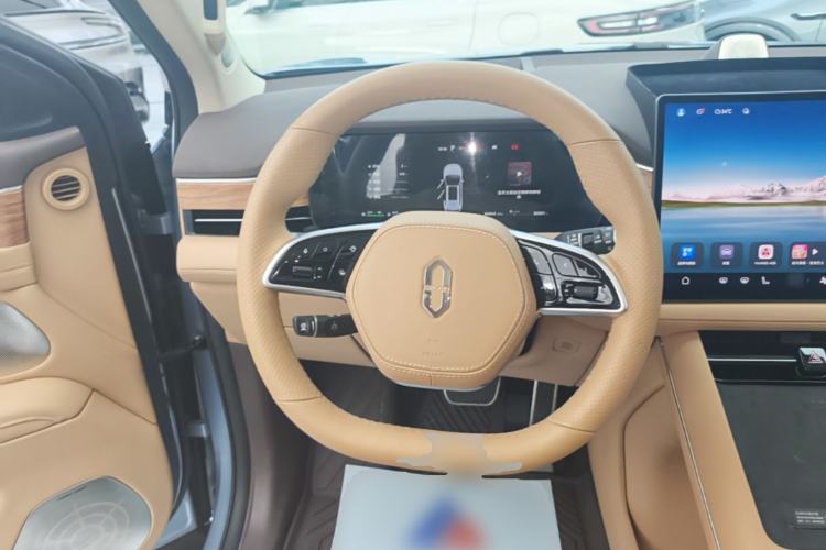 Used Hima AITO M7 2024 1.5T Intelligent Driving Rear-Drive Max Edition 5 Seats Steering Wheel