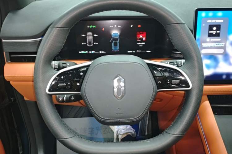 Used Hima AITO M7 2024 1.5T Intelligent Driving 4WD Pro Edition 6 Seats Ternary Lithium Battery Steering Wheel