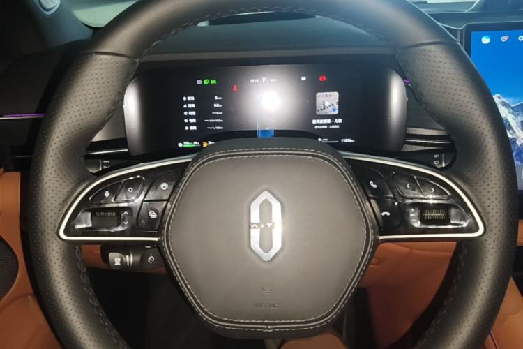 Used Hima AITO M7 2024 1.5T Intelligent Drive Rear-Drive Ultra Version 5 Seats Steering Wheel