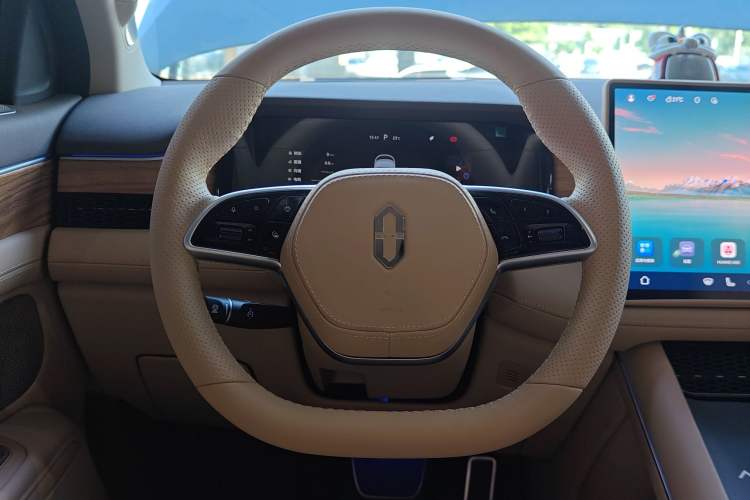 Used Hima AITO M7 2024 1.5T Intelligent Driving Rear-Drive Max Edition 5 Seats Steering Wheel