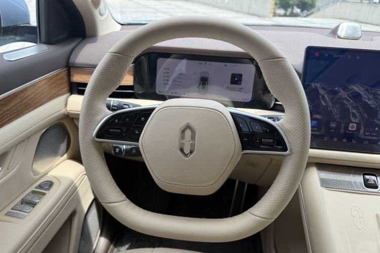 Used Hima AITO M7 2024 1.5T Intelligent Driving Rear-Drive Max Edition 5 Seats Steering Wheel