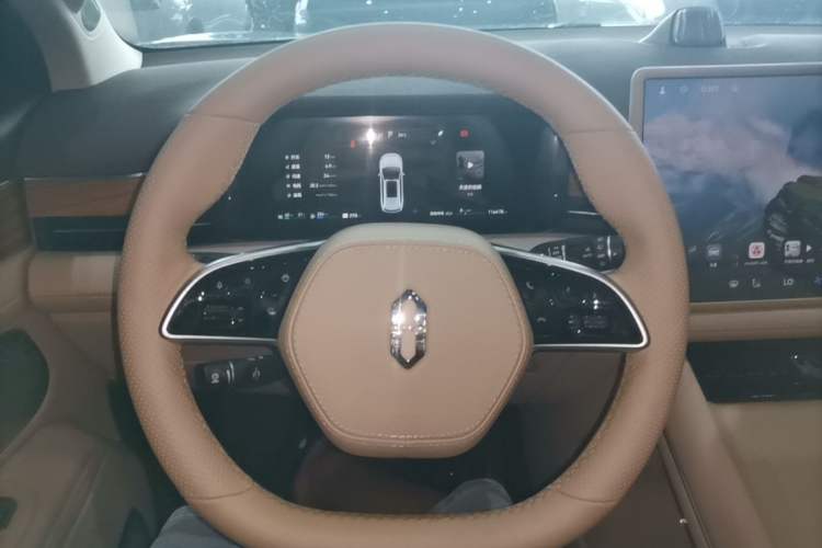 Used Hima AITO M7 2024 1.5T Intelligent Driving Rear-Drive Max Edition 5 Seats Steering Wheel