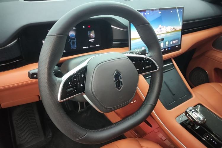 Used Hima AITO M7 2024 1.5T Intelligent Drive Rear-Drive Ultra Version 5 Seats Steering Wheel