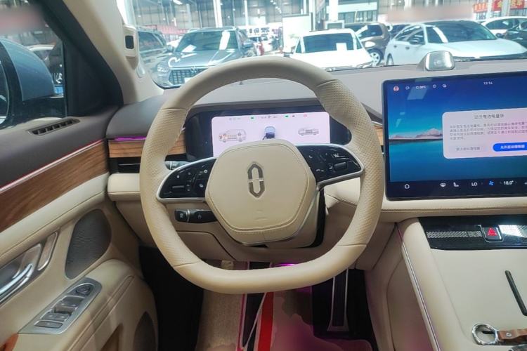 Used Hima AITO M7 2024 1.5T Intelligent Driving 4WD Max Edition 5 Seats Steering Wheel