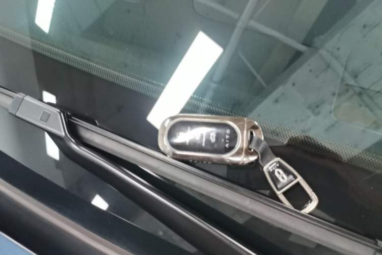 Used Hima AITO M7 2024 1.5T Intelligent Driving Rear-Drive Ultra Version 6 Seats Vehicle Key
