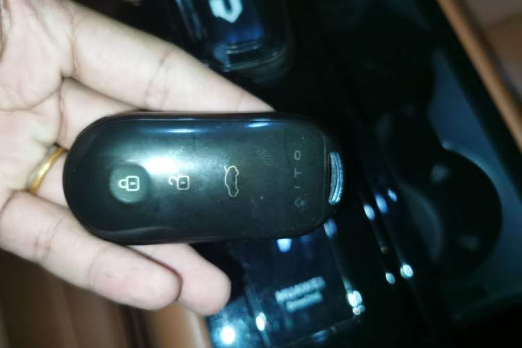 Used Hima AITO M7 2024 1.5T Intelligent Drive 4WD Ultra Version 5 Seats Vehicle Key