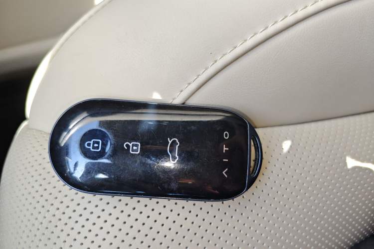 Used Hima AITO M7 2024 1.5T Intelligent Drive Rear-Drive Ultra Version 5 Seats Vehicle Key
