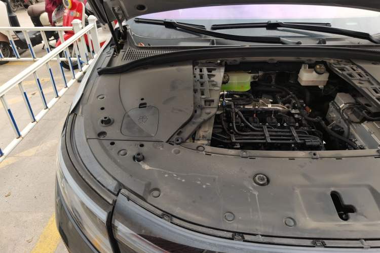 Used Hima AITO M7 2024 1.5T Intelligent Driving Rear-Drive Pro Version 5 Seats Engine Bay Right
