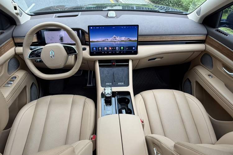 Used Hima AITO M7 2024 1.5T Intelligent Driving Rear-Drive Max Edition 5 Seats Center Console