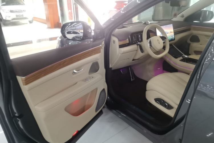 Used Hima AITO M7 2024 1.5T Intelligent Driving 4WD Max Edition 5 Seats Driver Seat