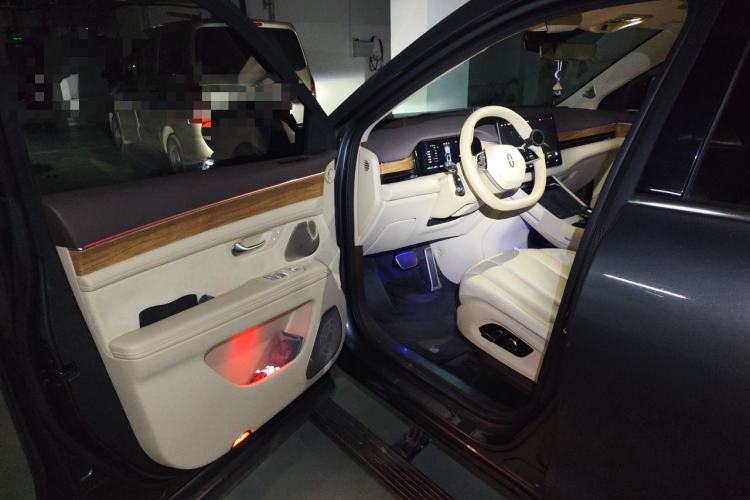 Used Hima AITO M7 2024 1.5T Intelligent Driving Rear-Drive Max Edition 6 Seats Driver Seat