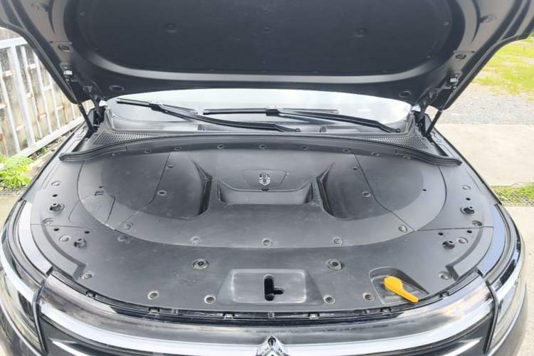 Used Hima AITO M7 2024 1.5T Rear-Drive Plus Version 5 Seats Engine Bay