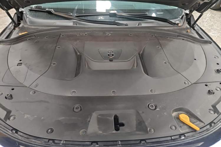 Used Hima AITO M7 2024 1.5T Rear-Drive Plus Version 5 Seats Engine Bay