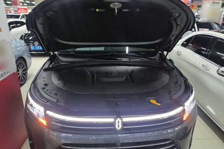 Used Hima AITO M7 2024 1.5T Rear-Drive Plus Version 5 Seats Engine Bay