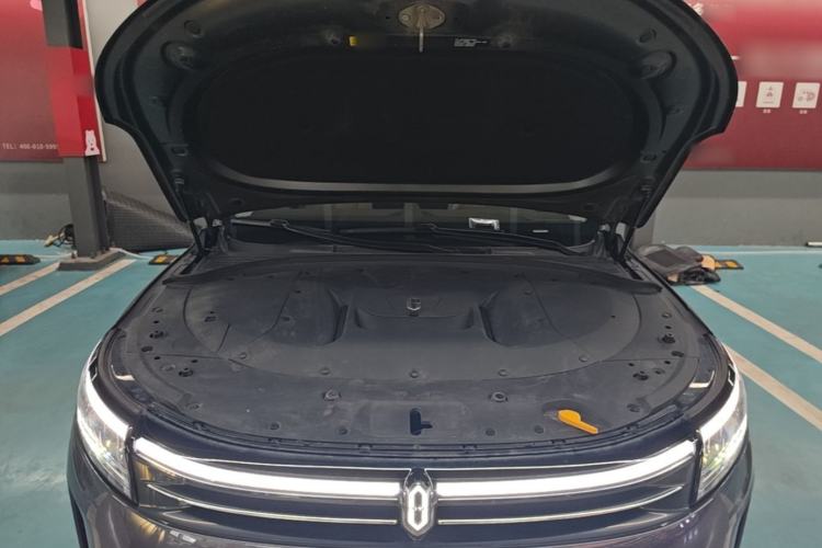 Used Hima AITO M7 2024 1.5T Rear-Drive Plus Version 5 Seats Engine Bay