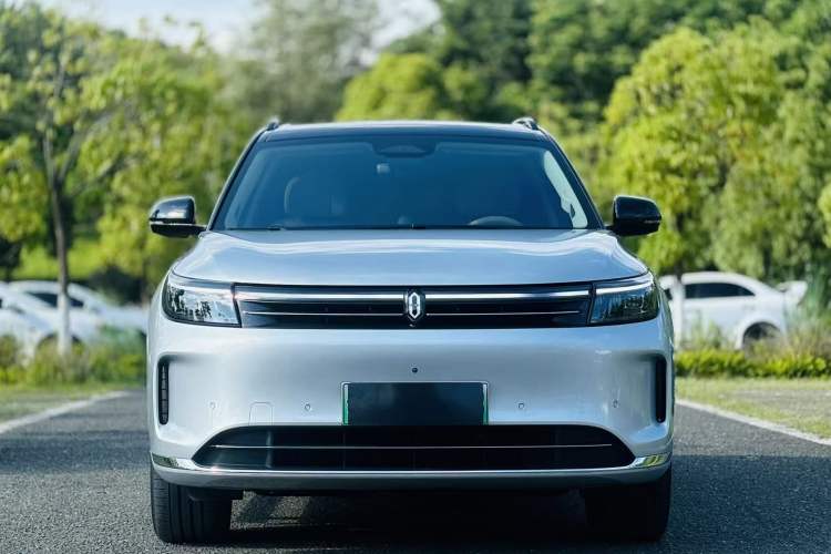 Used Hima AITO M7 2024 1.5T Intelligent Driving 4WD Pro Edition 6 Seats Ternary Lithium Battery Exterior 1