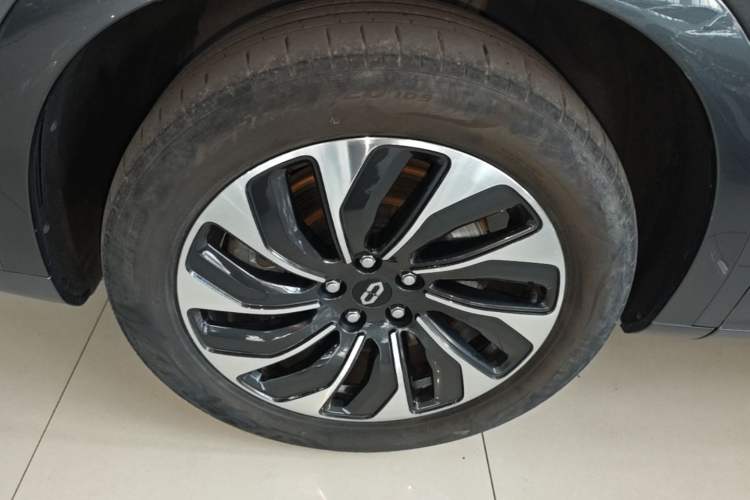 Used Hima AITO M7 2024 1.5T Intelligent Drive 4x4 Max Edition 6 Seats Exterior 4