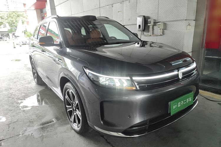 Used Hima AITO M7 2024 1.5T Intelligent Drive 4WD Ultra Version 5 Seats Front Right 45 Deg